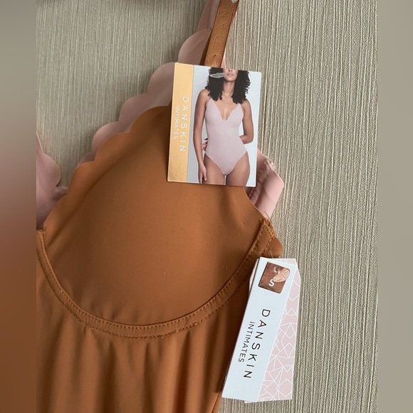Danskin 2 pc Bodysuits set. Soft &Silky,Stretch, Lazer Cut, Tech Sealed No lines - Picture 5 of 13